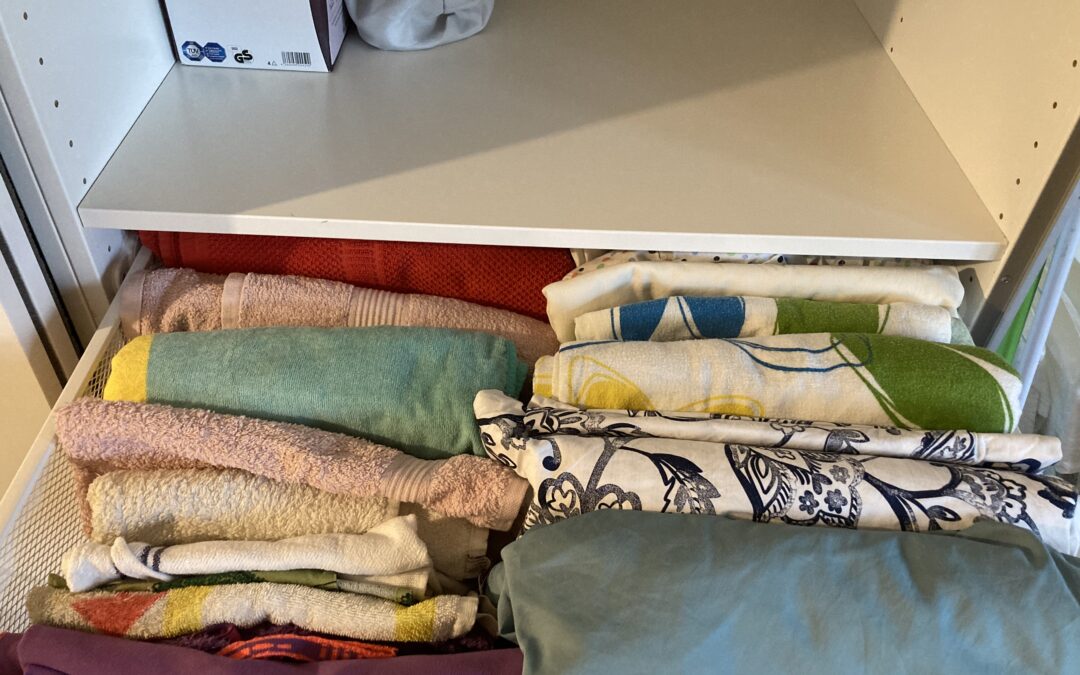 Rendrakás hatékonyan – tipp hajtogatáshoz, a KonMari-hajtogatás